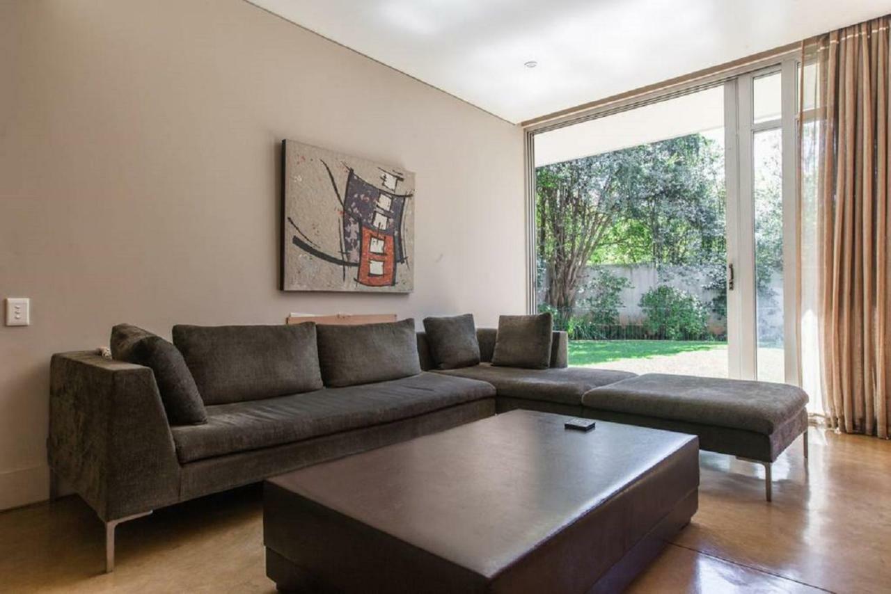Gasthuis Houghton Place 4*